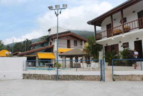 Casa-de-alto-padrão-a-venda-em-Ilhabela-próximo-a-praia4