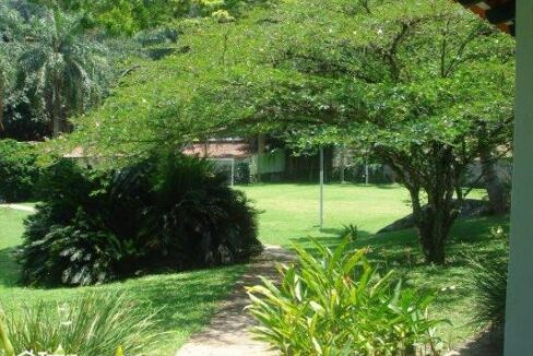 Casa-estilo-colonial-a-venda-em-Ilhabela-perto-da-praia22