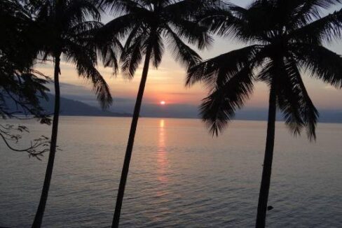 Casa-pe-na-areia-para-temporada-em-ilhabela1