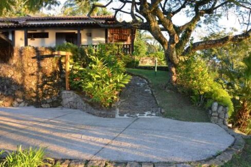 casa-a-venda-em-Ilhabela-com-vista-para-o-mar4