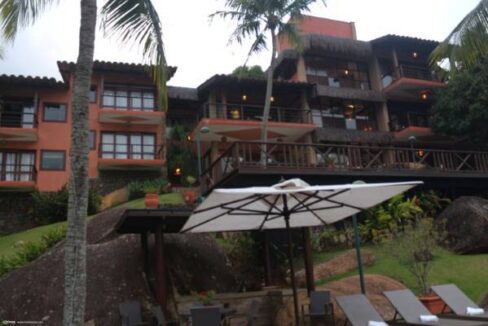 Casa-de-luxo-na-costeira-em-Ilhabela45