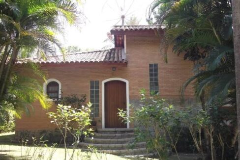 Casa-em-condomínio-pé-na-areia-em-Ilhabela1