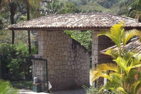 Casa-em-condomínio-pé-na-areia-em-Ilhabela6