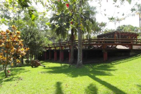 Casa-a-venda-no-centro-de-Ilhabela3