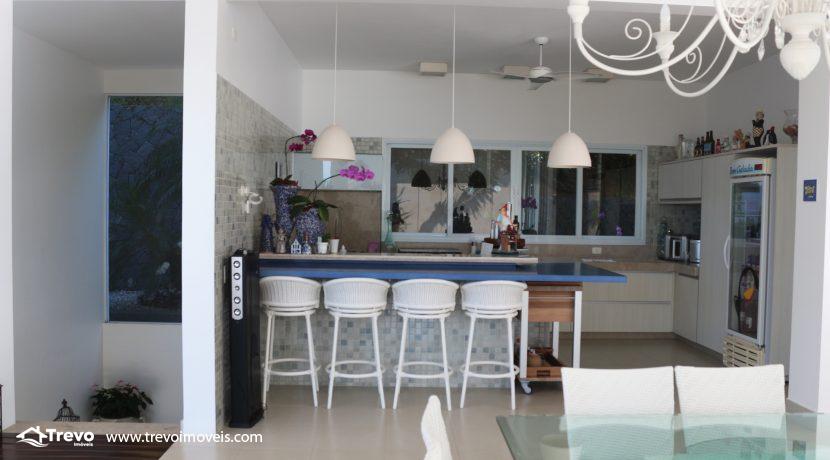 Casa-de-luxo-com-vista-para-o-mar-a-venda-em-Ilhabela20