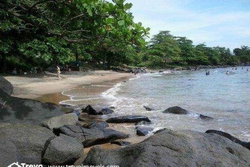 Lindo-terreno-a-venda-pé-na-areia-em-Ilhabela15-1