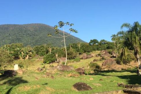 Terreno-a-venda-em-residencial-fechado-na-costeira15