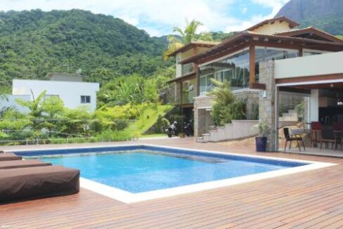 Casa-de-luxo-a-venda-em-Ilhabela43