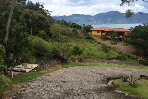 Lindo-terreno-a-venda-em-condomínio-de-luxo-em-Ilhabela4