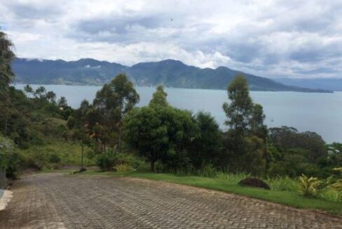 Lindo-terreno-a-venda-em-condomínio-de-luxo-em-Ilhabela7