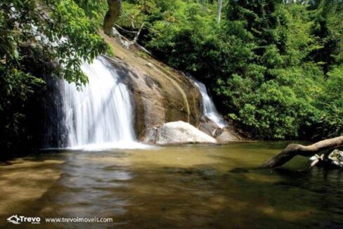 cachoeira-dos-tres-tombos-ilhabela-guilherme-andrade