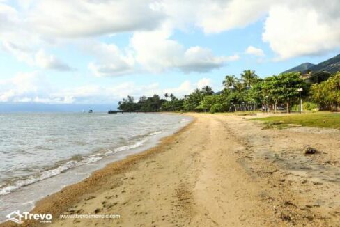 Casa-a-venda-em-Ilhabela-em-condomínio-frente-a-praia18