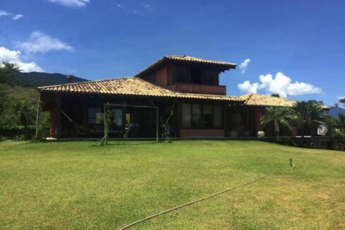 Casa-de-alto-padrão-em-Ilhabela-com-vista-para-o-mar10