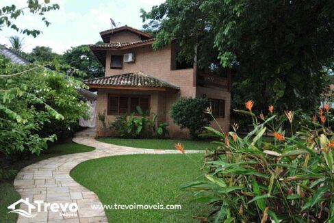 Casa-pé-na-areia-a-venda-em-Ilhabela-5 (1)