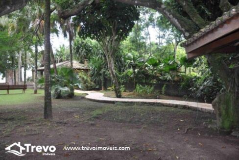 Casa-pé-na-areia-a-venda-em-Ilhabela25-1