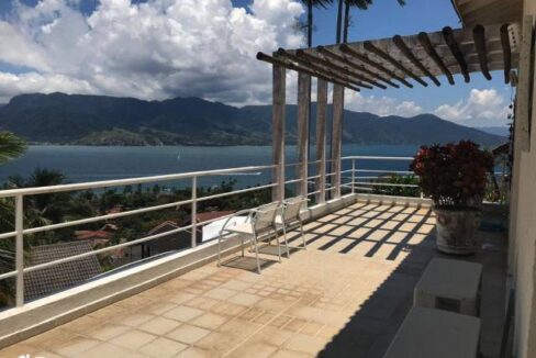 Casa-em-Ilhabela-em-condomínio-de-luxo11