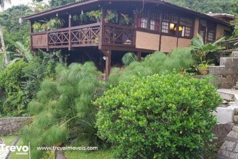 Casa-charmosa-em-Ilhabela-local-exclusivo3-1-830x460