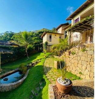 Casa-de-alto-padrao-com-vista-para-o-mar-em-ilhabela15