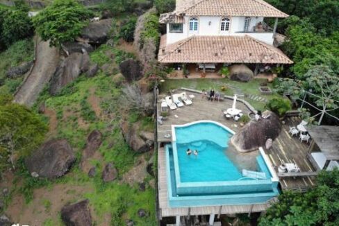 Casa-em-Ilhabela-com-vista-incrivel-para-o-mar18