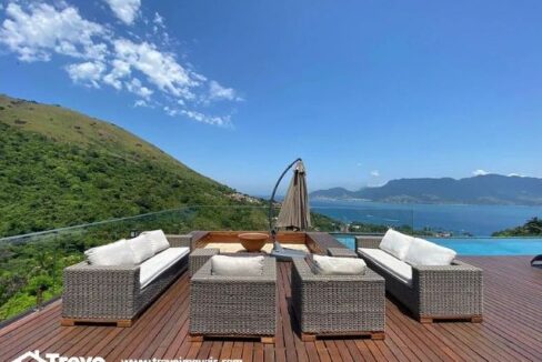 Casa-luxuosa-a-venda-em-Ilhabela2