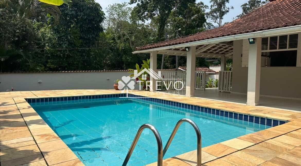 casa-charmosa-avenda-em-ilhabela1