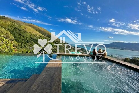 Casa-luxuosa-com-vista-para-o-mar-em-ilhabela11