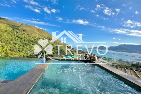 Casa-luxuosa-com-vista-para-o-mar-em-ilhabela48