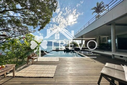 Casa-luxuosa-com-vista-para-o-mar-em-ilhabela49