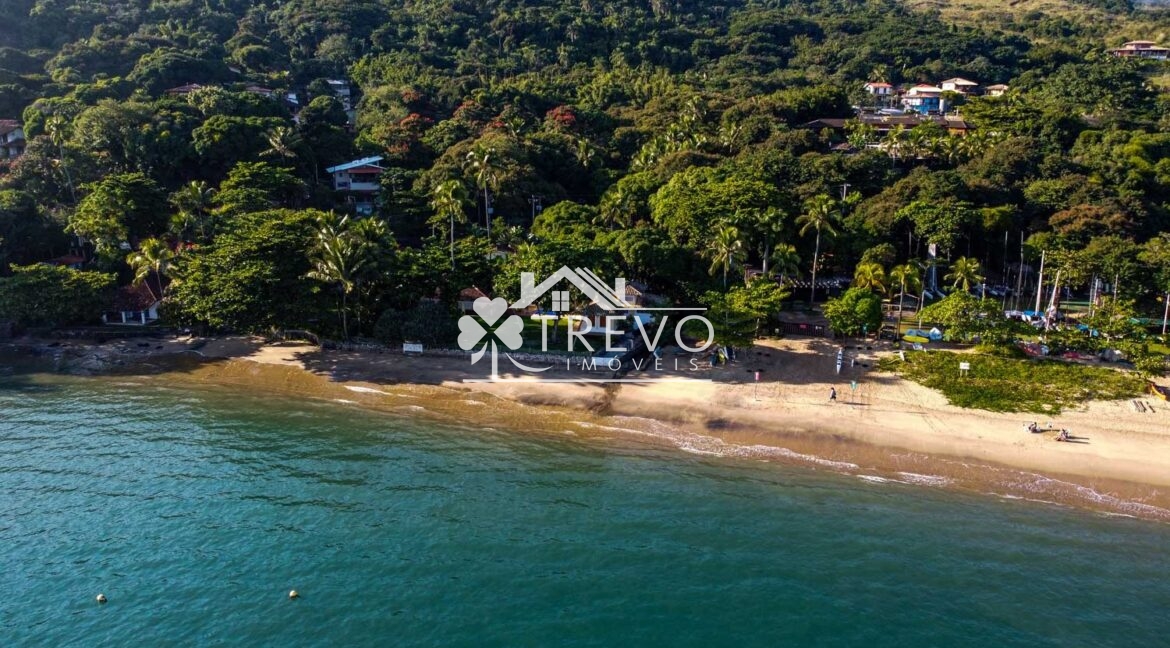 casa-pe-na-areia-em-Ilhabela42